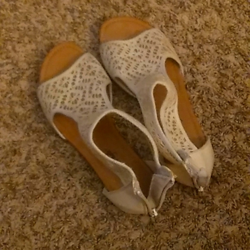 American Eagle (Shoes)